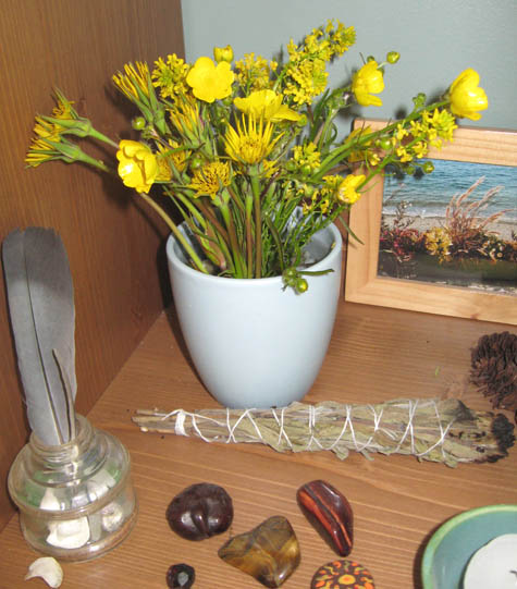 yellow_flowers_altar